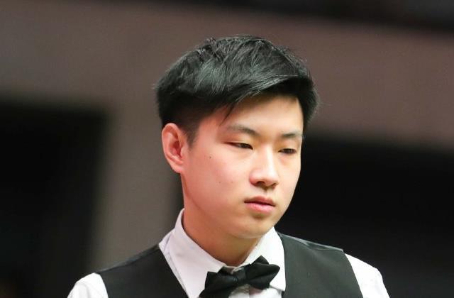 让杨瀚森很 让杨瀚森很