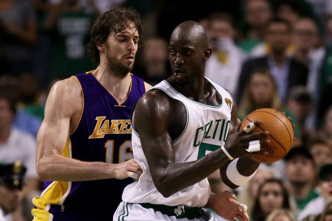 前时间进行 前时间进行