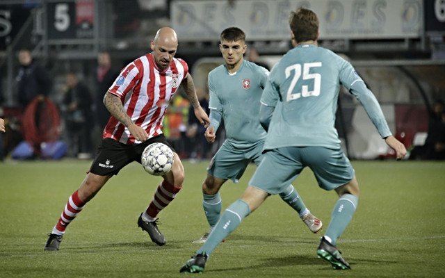 足球和慢跑 足球和慢跑